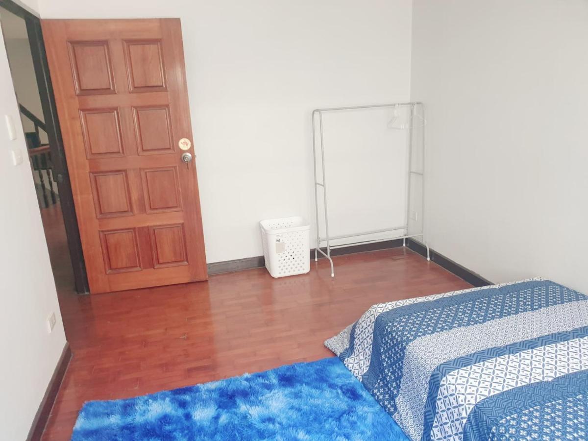 Kru Nat'S Bed & Breakfast W/ Private Rooms & Gym Bangkok Exterior foto
